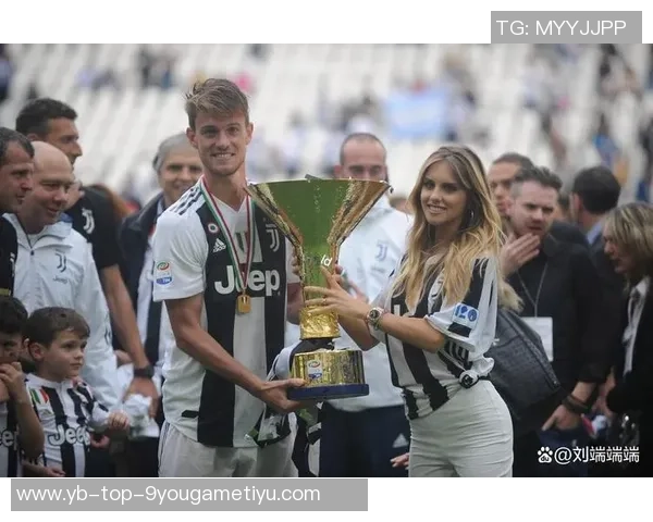 鲁加尼经纪人透露他更倾向于留在尤文而非为出场机会四处奔波